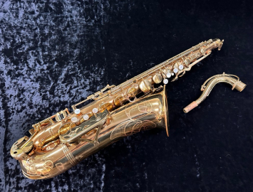 Photo Vintage Vito Tenor Saxophone in Gold Lacquer, Made in France, Serial #22412 - For Repair or Parts